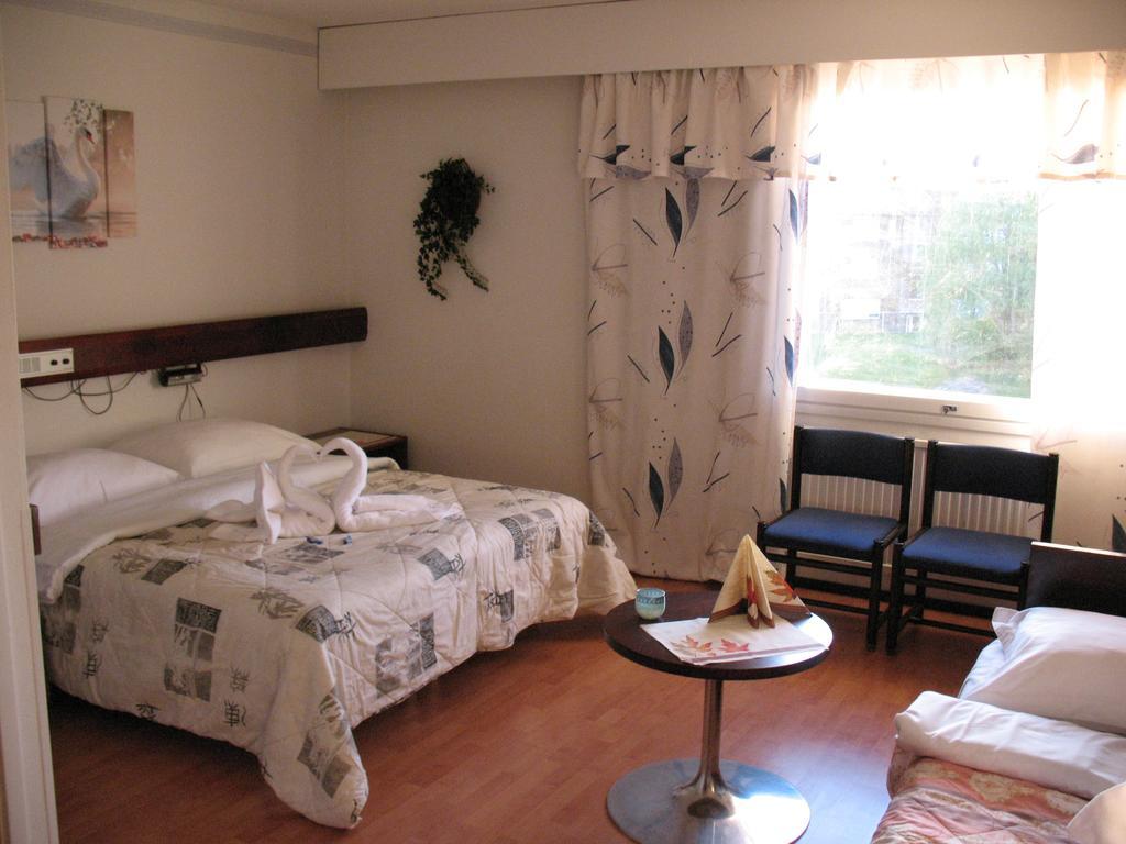 Hotel Kemijaervi Екстер'єр фото