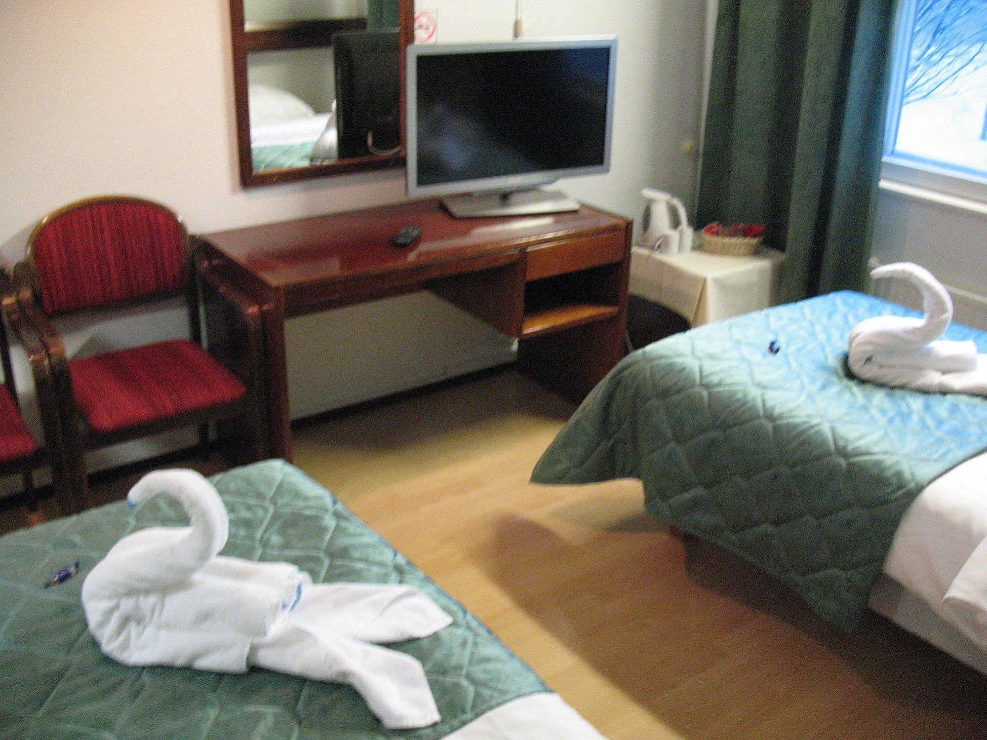 Hotel Kemijaervi Екстер'єр фото