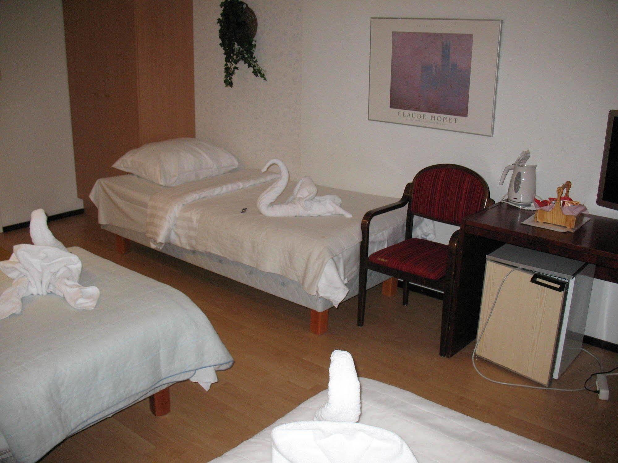 Hotel Kemijaervi Екстер'єр фото
